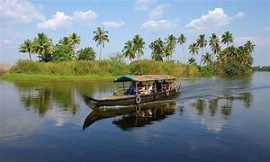 Kumarakom Backwaters Tour